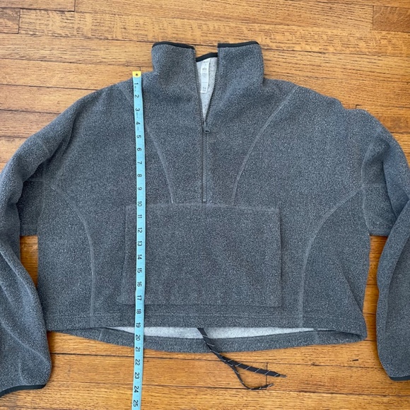 Alo Yoga Yin Yang Half-Zip Fleece Pullover - Picture 7 of 8